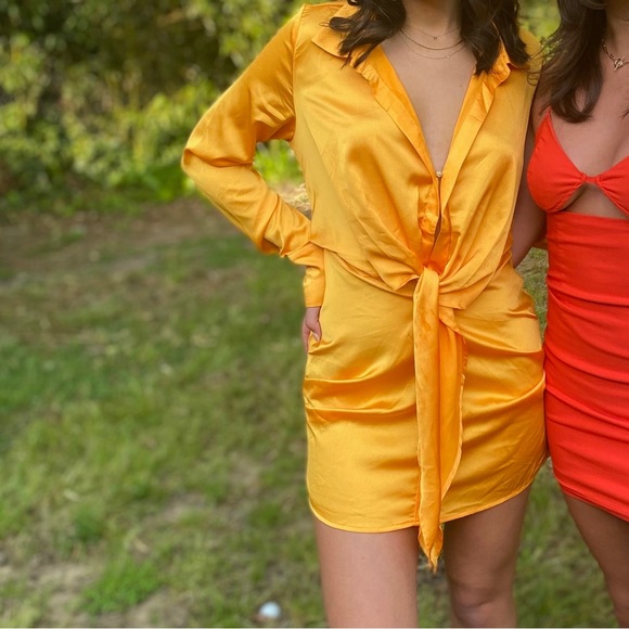 Showpo/Runaway the Label- Ruby Shirt Dress in Mango Orange. Size XS/2 - Picture 1 of 2